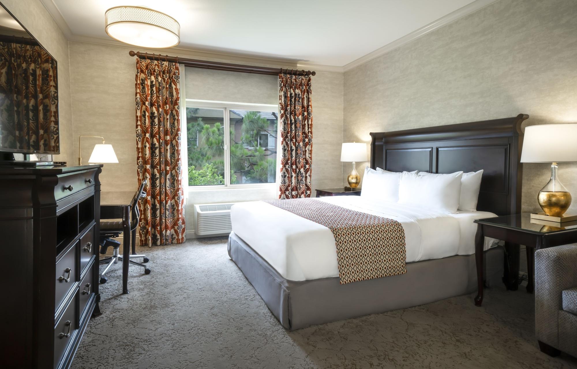 Hotel Ayres Newport Beach 4*